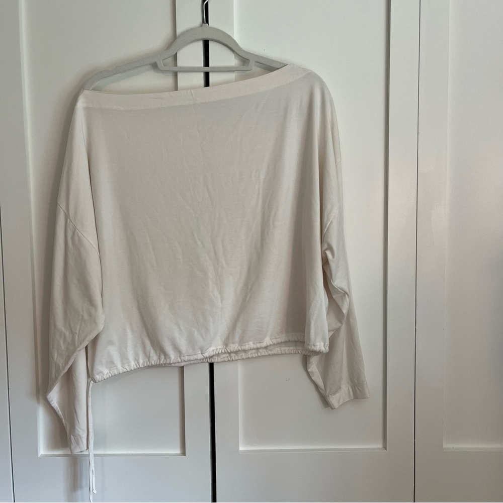 Athleta Off-White Long Sleeve Top
